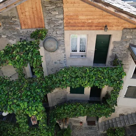 Foresteria Traversi 3* Berbenno di Valtellina