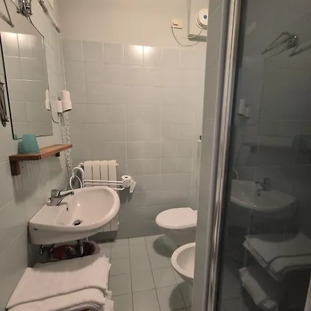 Foresteria Traversi 3*